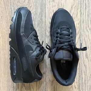 NIKE Air Max 90